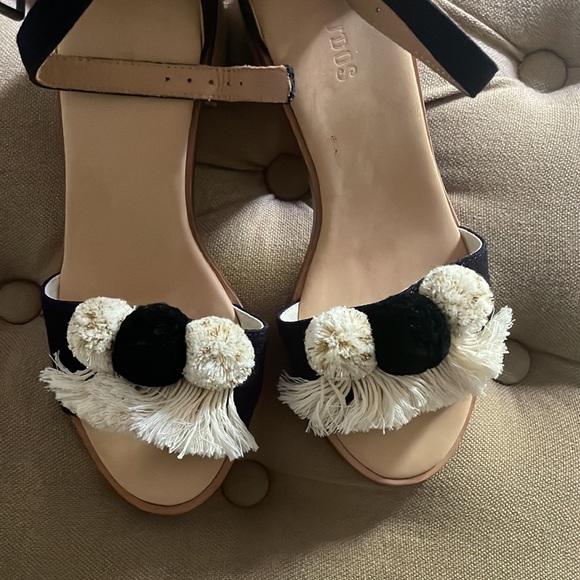 Sóludos beautiful shoes size 7 - Picture 2 of 5